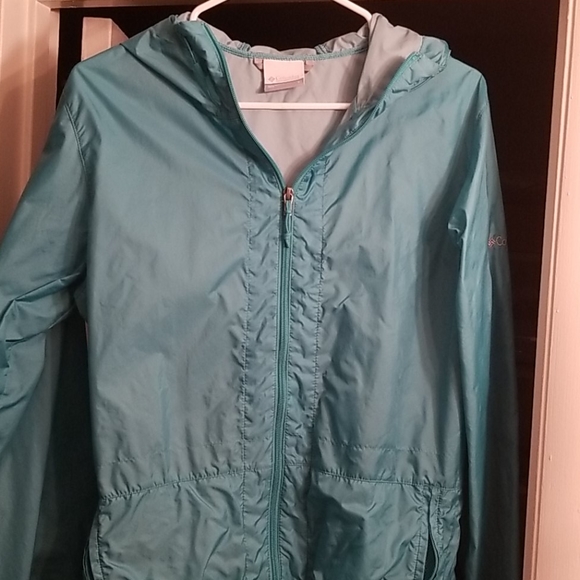 columbia thin rain jacket